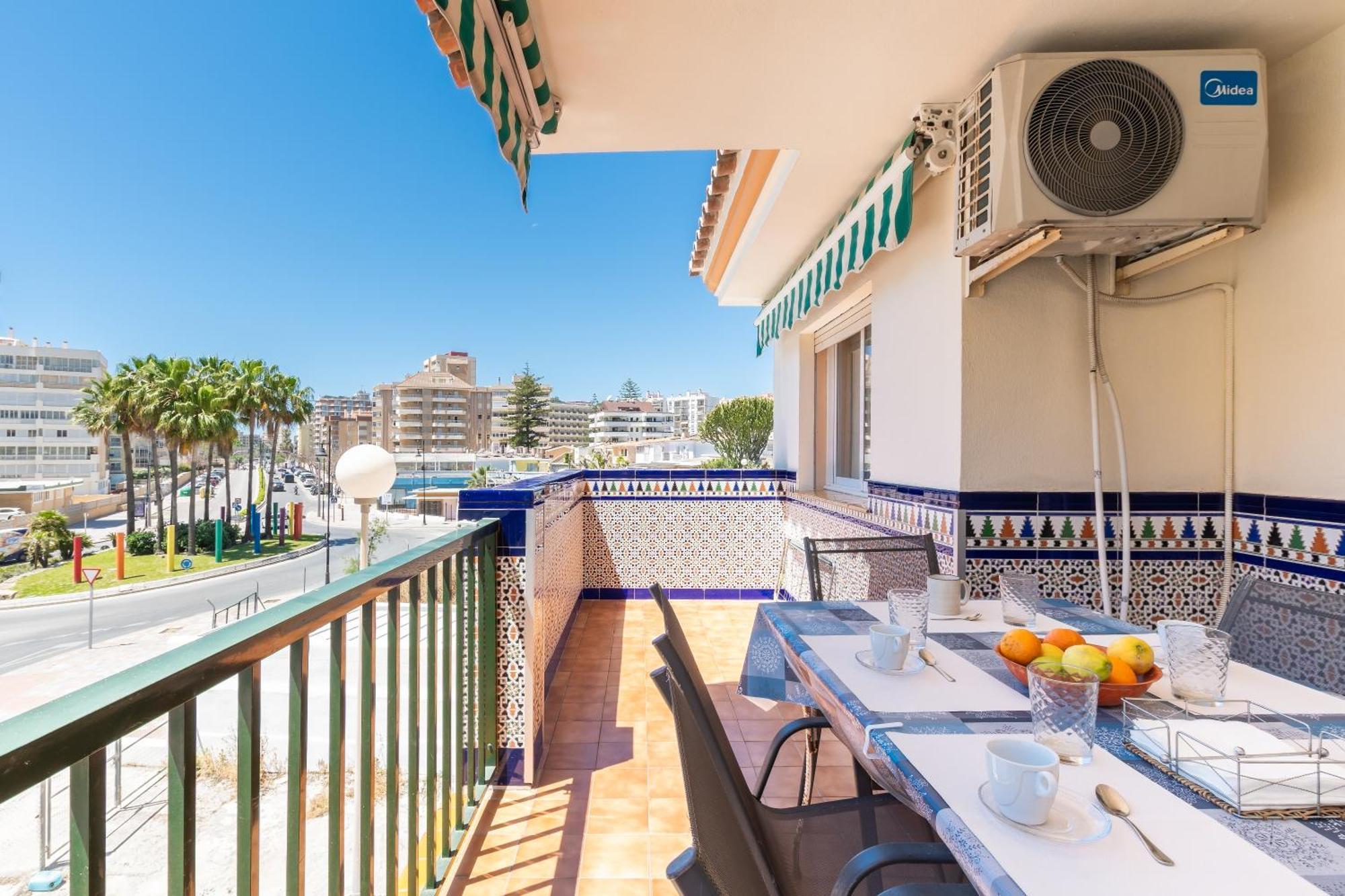 Apartamento Torreblanca, ฟูเอนฮิโรลา ภายนอก รูปภาพ