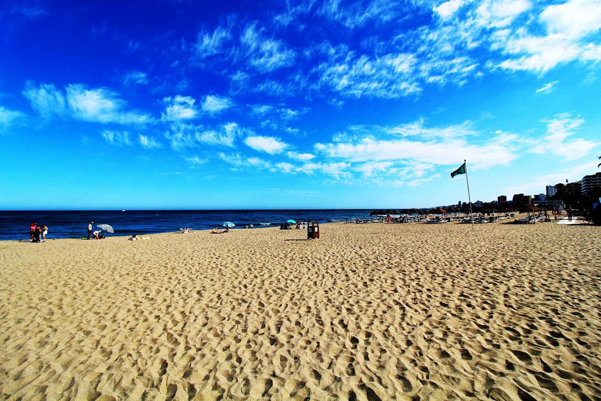 Apartamento Torreblanca, ฟูเอนฮิโรลา ภายนอก รูปภาพ